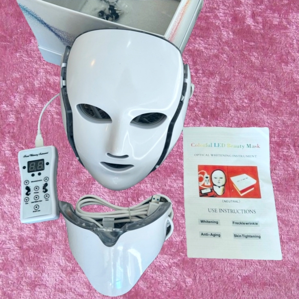 Red Light Beauty Mask with Remote